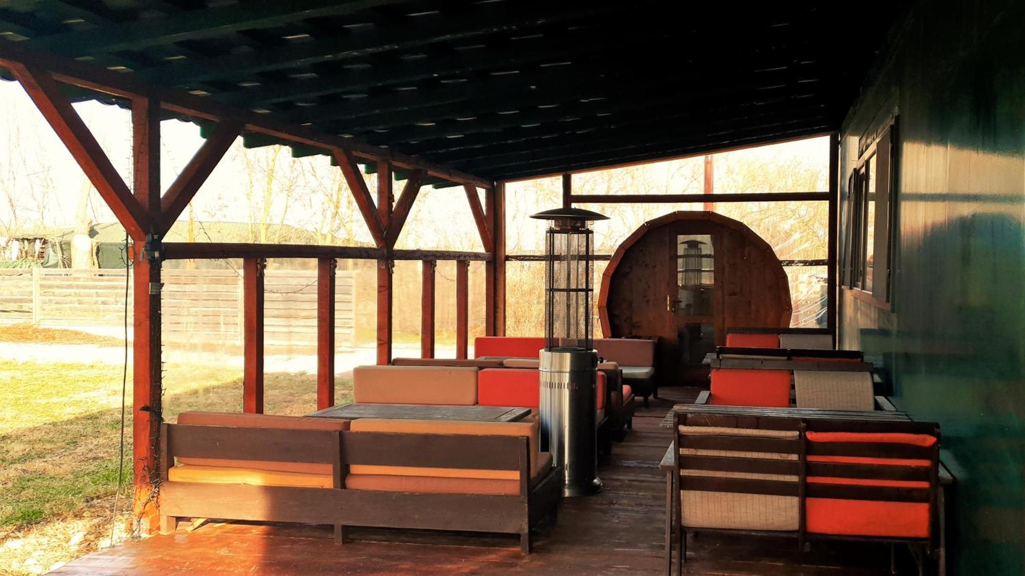 Hotel Restaurant Plutitor Delta Ways Nufaru Luaran gambar